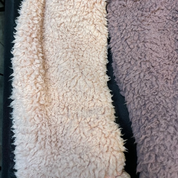 “Thread & Supply” Women's Faux Fur Pink/Cream/Mauve Pullover Jacket - Picture 6 of 9